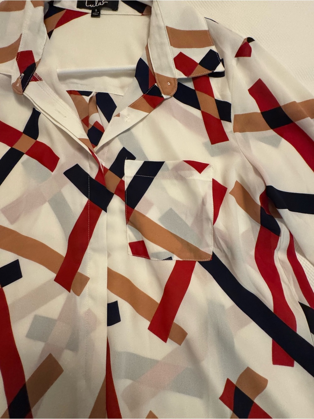 Lulu's White Geometric Print Blouse with Red, Navy & Tan Accents - Picture 4 of 6